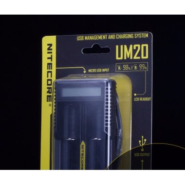 Зарядное устройство NITECORE UM20